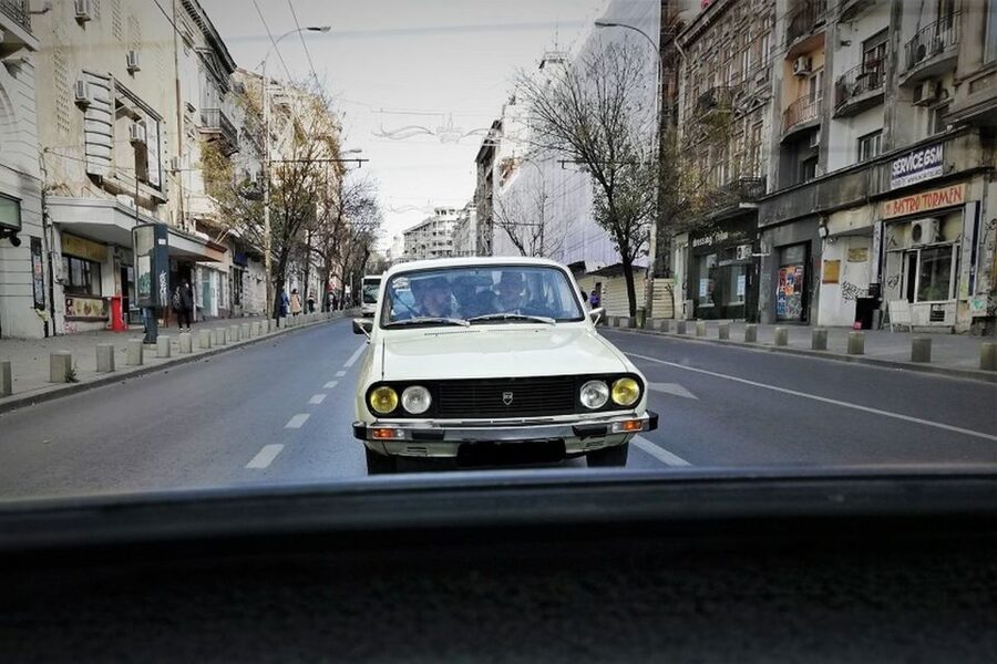 Bucharest: Private Three Neighborhoods Tour by Vintage Car - Should you book this Dacia neighborhood contrast tour?