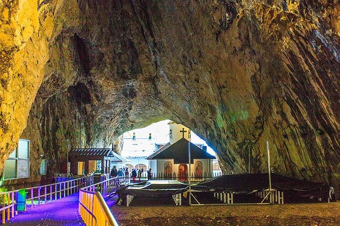 Bucharest Private Tour to Peles Castle & Biggest Salt Mine in Eu - Tips to make both stops more enjoyable