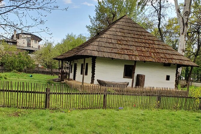 Bucharest Private Tour with Dracula's Grave and Ceaușescu Mansion - A tight 6 hours: how the Bucharest route keeps moving