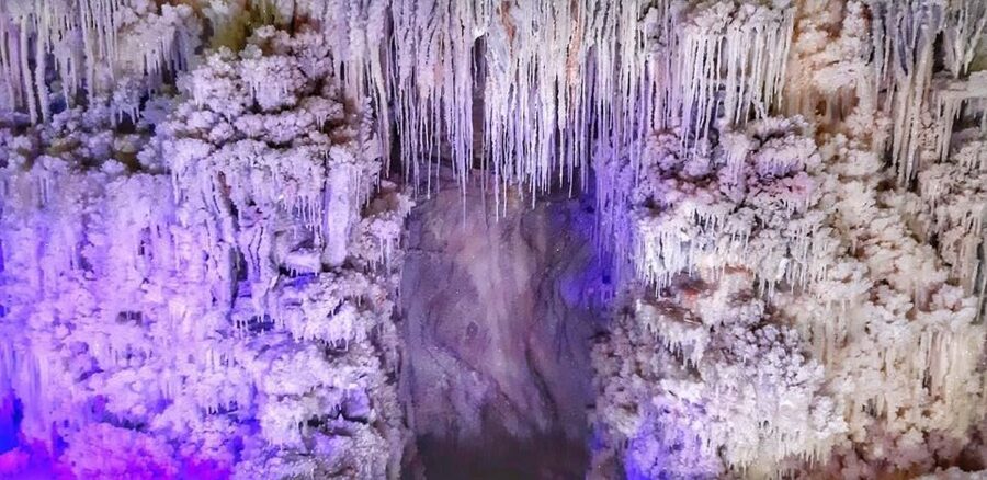 Bucharest: The Biggest Salt Mine in Europe & Wine Tasting - Slănic Prahova Salt Mine: 14 Chambers, Cool Air, Big Rooms
