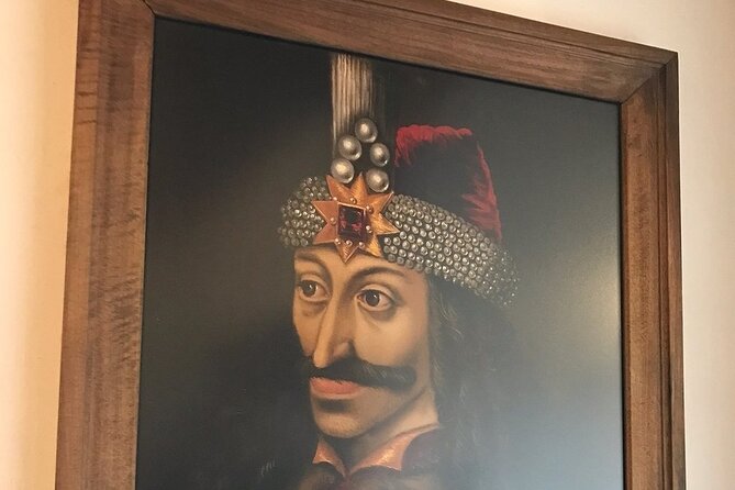 Bucharest to Dracula Castle, Peles Castle and Brasov Guided Tour - Coach Rules, Walking Levels, and Practical Comfort Notes