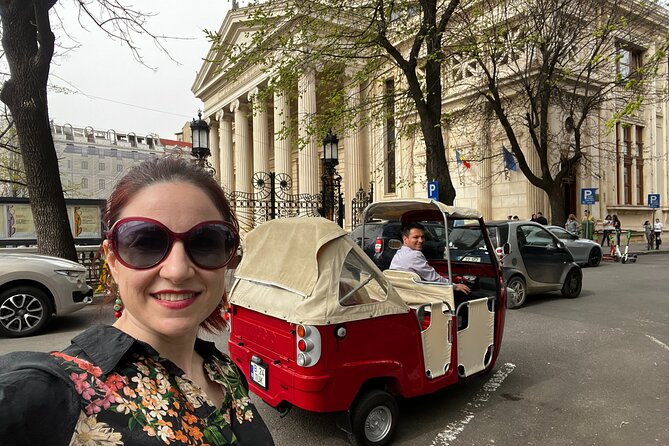 Bucharest Tuk Tuk city tour - Arcul de Triumf: a Romanian victory marker with a French model