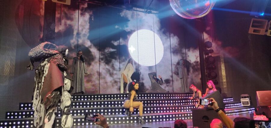 Bucharest: VIP Dining, Limo Ride & Clubbing - Key things that make this Bucharest night work