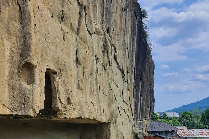Bulgaria Day Trip - Private Tour from Bucharest - Veliko Tarnavo & Arbanasi - Price and value of a private tour at $347.28 per person