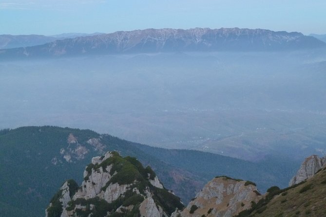 Carpathians in Romania: Piatra Craiului National Park with native Spanish guide. - The 15 km circular route: Botorog, Zarnesti gorges, Cabana Curmatura, and back