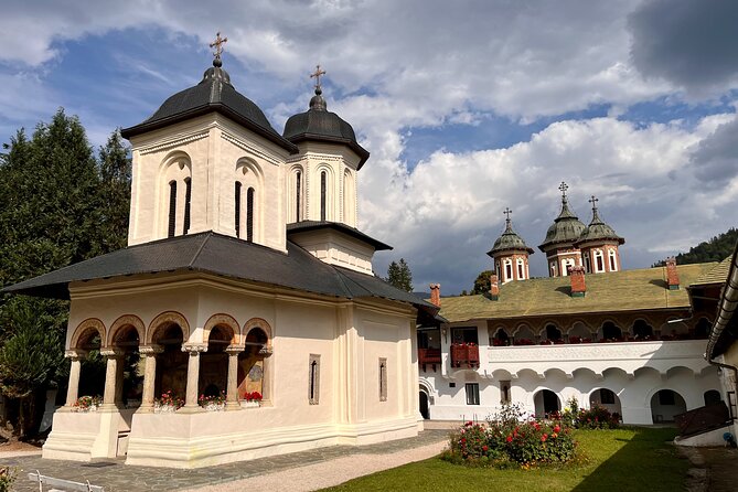 Castles Tours from Brasov - Bran Castle: Dracula legend, real history, and the stairs test