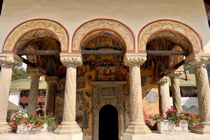 Castles Tours from Brasov - Return drive via the Transylvanian Alps and Bucegi Mountains