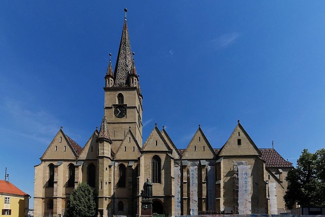 City Tour Sibiu in English - Evangelical Cathedral and Brukenthal National Museum: religious grandeur and cultural muscle