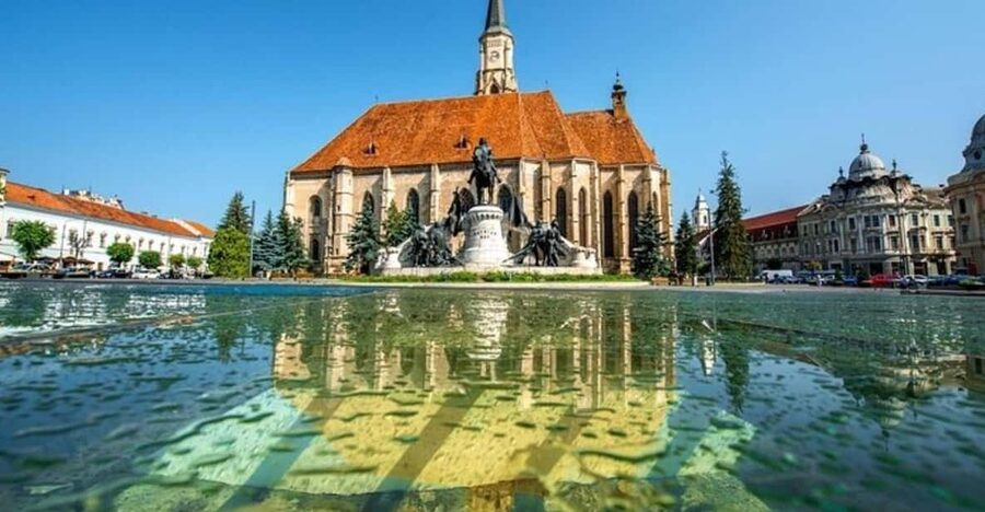 Cluj : Must-See Attractions Walking Tour - Piața Avram Iancu: the turn-of-the-century feel