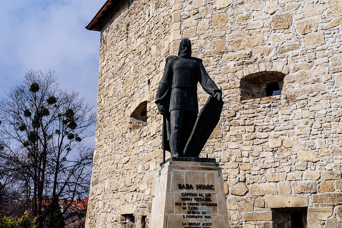 Cluj-Napoca: 2.5-Hour Guided Walking Tour - Piața Muzeului to the same meeting point, the route that keeps you un-lost