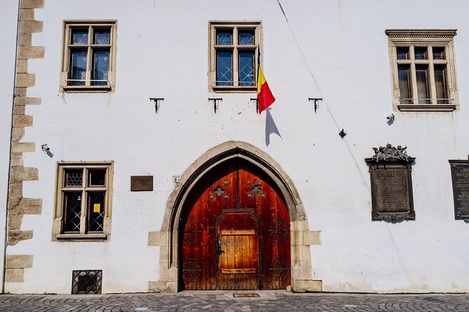 Cluj-Napoca: 2.5-Hour Guided Walking Tour - The guides make or break it, and here you have strong names