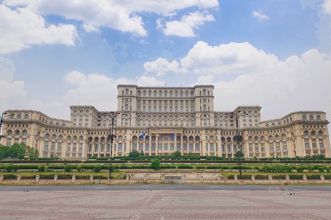 Communism Investigation Private Tour - Price and value for a 4 to 5 hour private communist history route