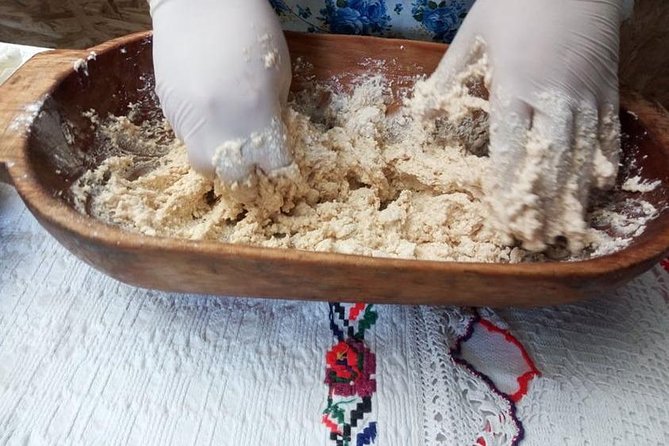 Cooking Class traditional food - Bulz: Creamy Polenta-Style Comfort with Transylvania Cheese