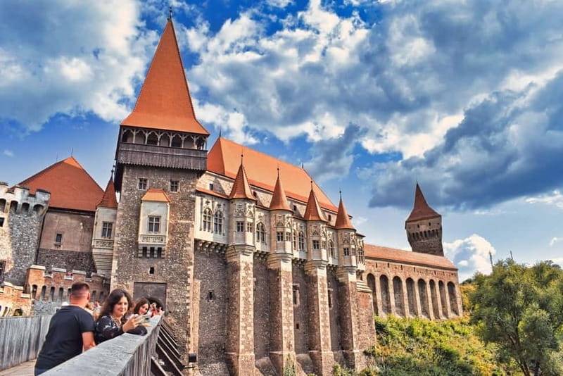 Corvin Castle and Sibiu Fortified City day tour from Cluj - The guided walk through Sibiu’s most famous landmarks