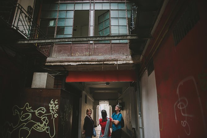 Darkside Tour of Bucharest - small group - A 3-hour Bucharest storyline that starts with death