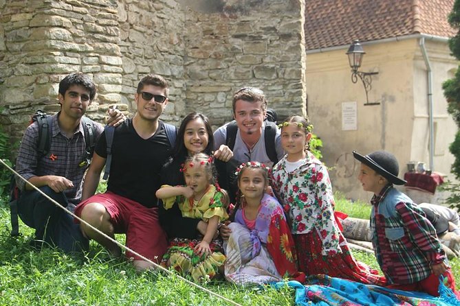 Day trips and excursions in nature, cities in Transylvania, Brasov! - Getting picked up in Brasov’s pedestrian areas