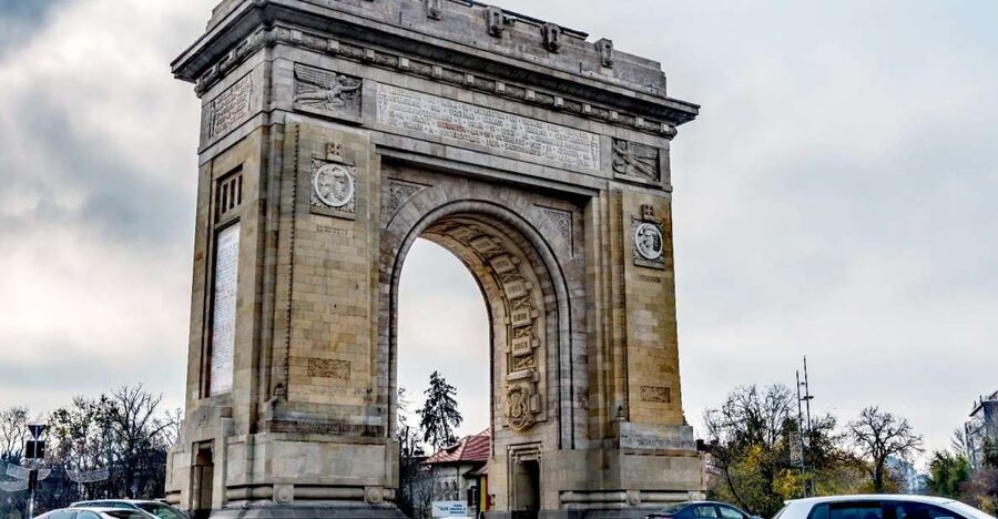 Discover Bucharest: Exclusive Half-Day Private City Tour - Triumphal Arch photo stop, guided time, and quick wins for photos