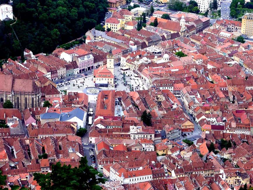 Dracula Castle, Peles and Brasov, 1-day tour from Bucharest - Brasov walking tour: Black Church, Council Square, and cobblestones