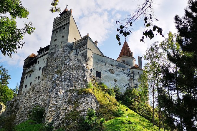 Dracula Private Tour - Door-to-door pickup in Bucharest, then a smooth ride to Transylvania