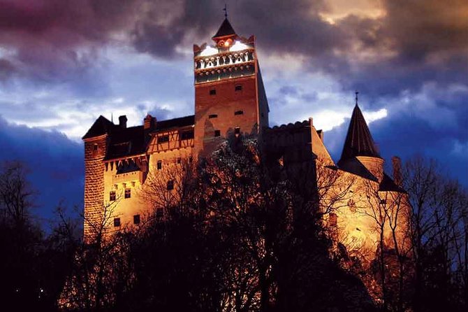 Dracula's Castle, Peles Castle and Brasov Day Trip from Bucharest - How the guided bus ride really feels: commentary, pacing, and group size