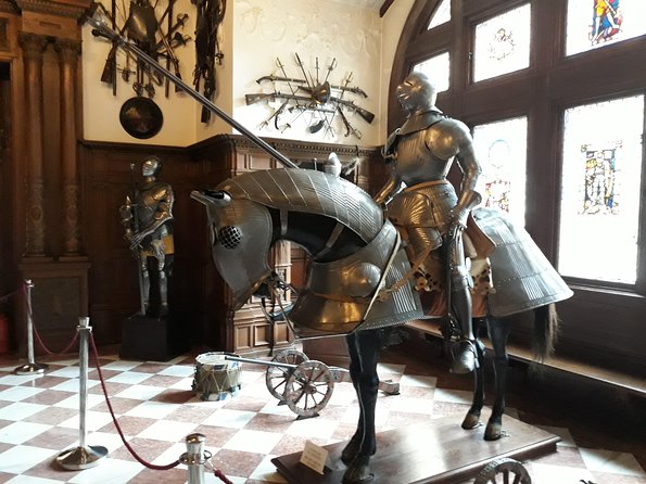 Dracula's Castle & Peles Palace Tour from Bucharest Including Brasov Old Town - Morning in Bucharest: Spiru Haret and the start of the mountain drive