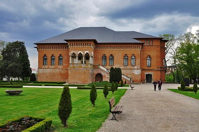 Dracula's Tomb and Mogosoaia Palace, Private Tour from Bucharest - Lake Snagov: Biodiversity Facts and a Calmer Pace Than You Expect