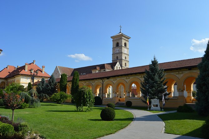 Exclusive Tour: Corvin Castle, Alba Iulia and traditional villages from Sibiu - Castelul Corvinilor: Gothic drama, 100 to 200 stairs, and built-for-photos details