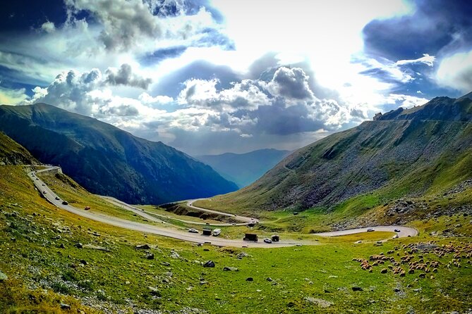 Exclusive Tour on Transfagarasan, Balea Lake, Balea and Capra Waterfalls - Stop 2: Cascada Bâlea, a quick roadside waterfall fix