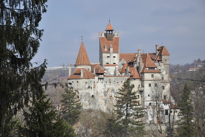From Brasov: Discover Bran Castle and Râșnov Fortress - Rasnov Fortress outside access, and why the views still matter