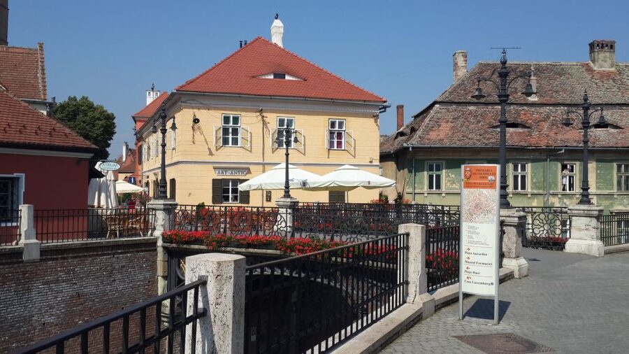 From Brasov: Guided Sighisoara and Sibiu Private Day Trip - Sighișoara Citadel: UNESCO medieval streets and the Clock Tower vibe