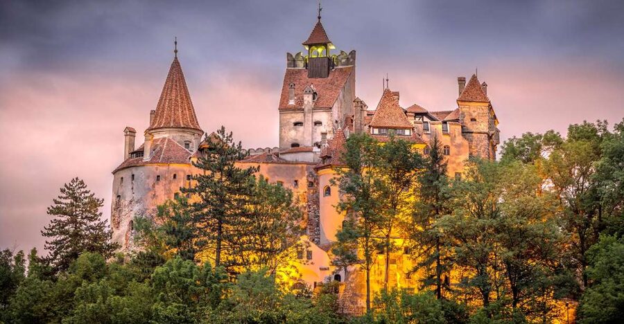 From Bucharest: A Taste of Transylvania: Private Tour - Timing Tips for Peleș and Bran: Monday, Tuesday, and Seasonal Closure