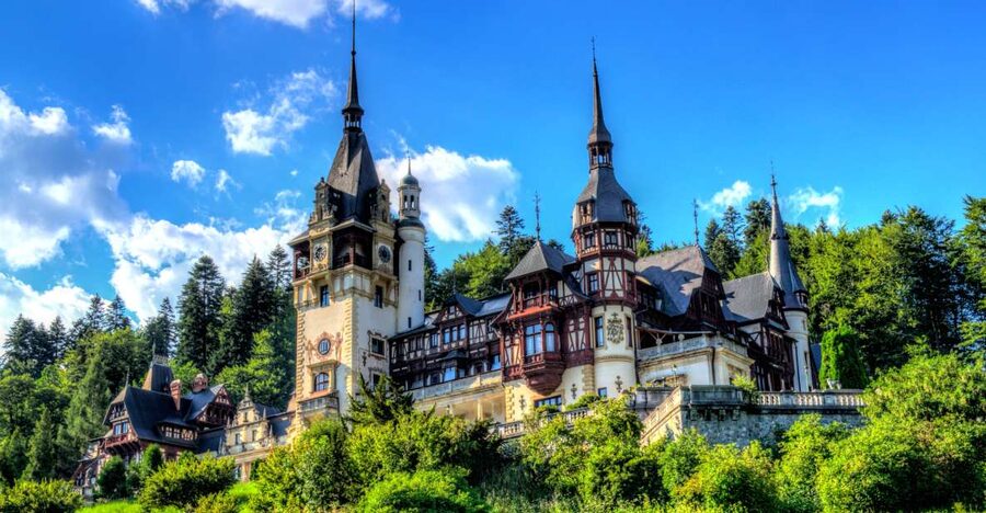 From Bucharest: Day Trip to Dracula and Peles Castle - Small Groups, Live Guides, and Why It Changes the Day