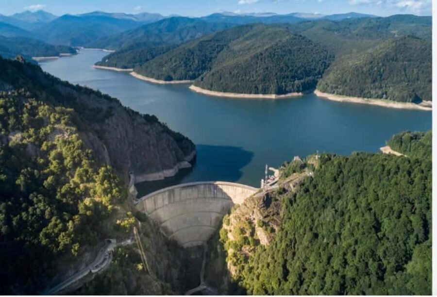 From Bucharest: Făgăraș Mountains and Bear Watching Tour - Vidraru Dam and Lake: engineering views that feel earned