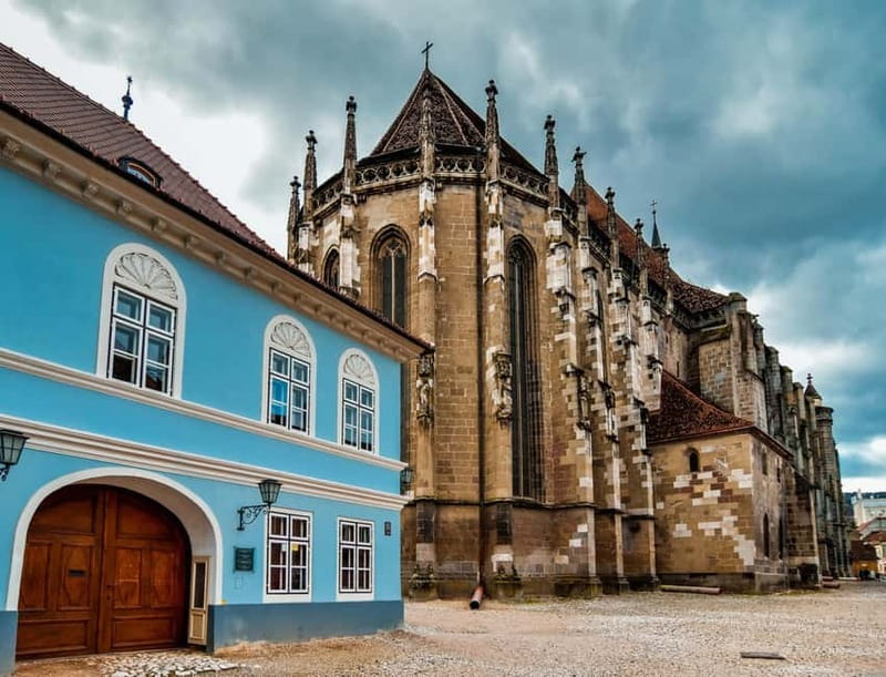 From Bucharest: Peles Castle, Brasov & Bran Castle Day Trip - Sinaia stop and mountain views: the quiet in-between moments