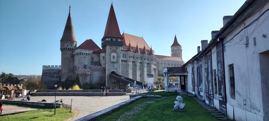 From Bucharest: Private 6-Day Dracula Tour in Transylvania - Day 6: Peles Castle, Snagov Monastery, and Back to Bucharest