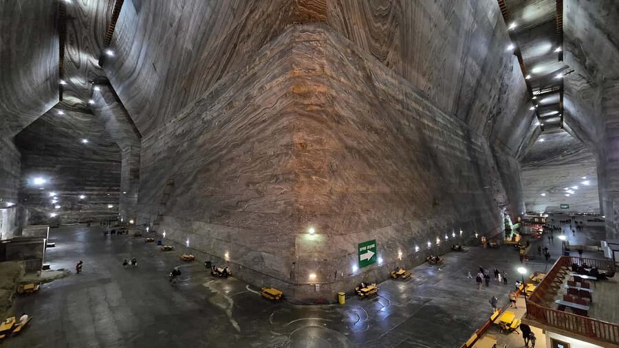 From Bucharest: Salt Mine, Mogosoaia Palace & Dracula's tomb - What to pack, what to avoid, and who should skip this tour