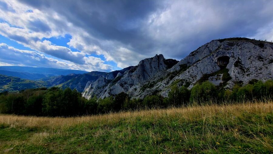 From Cluj-Napoca: Apuseni Mountains Hiking Guided Day Tour - Gear and fitness: what to pack for the beech forest to Scarita climb