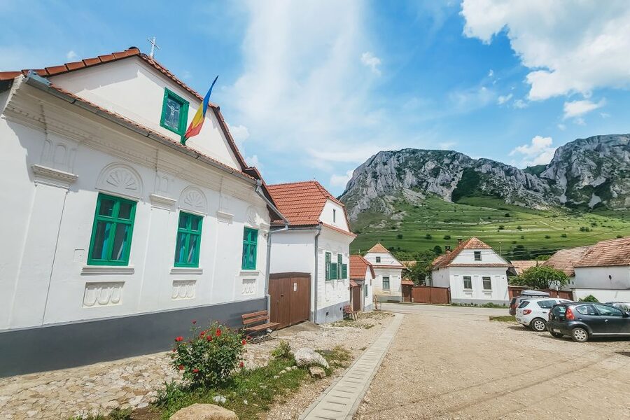 From Cluj: Turda Salt Mine, Gorge, and Remetea Full-Day Trip - Timing and what a small group feels like