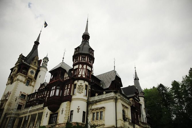 Full-Day Private Tour of Brasov City and Peles Castle from Bucharest - Morning in Bucharest: what the 7:30 start really means