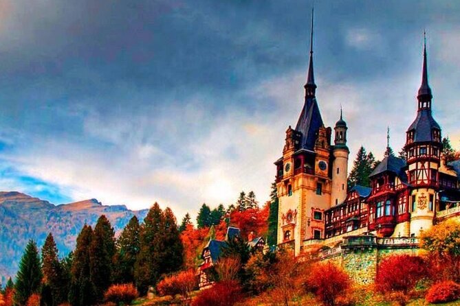 Full-Day Private Tour to Sinaia, Bran and Brasov from Bucharest - Bucharest photo stops: Herăstrău Park and Triumph Arch