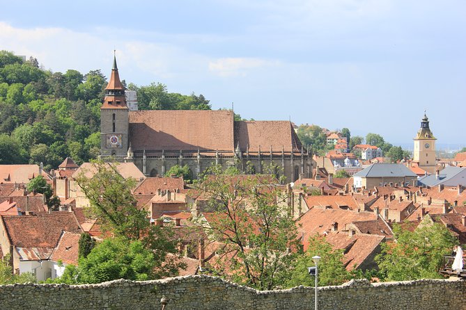 Guided visit in Spanish to the medieval center of Brasov (native Spanish guide). - Price and logistics, and what to budget for