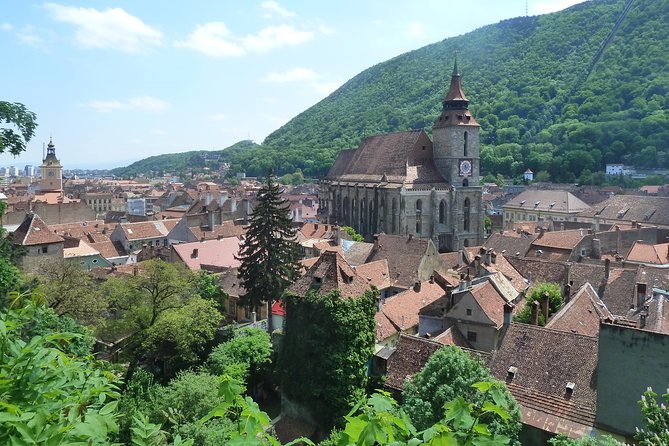 Guided visit in Spanish to the medieval center of Brasov (native Spanish guide). - Language, guide style, and how this tour feels in practice