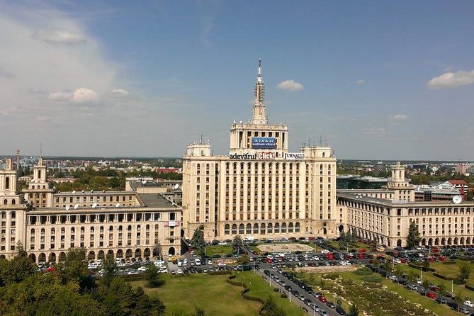 Half Day Bucharest Sightseeing Tour - The guide experience, from Matthew to Narcis