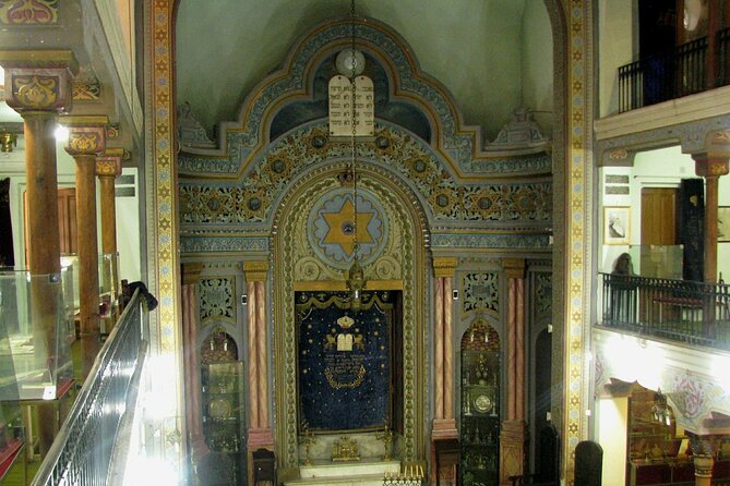Half-Day Jewish Heritage Walking Tour in Bucharest - Stop 1: Great Synagogue, 1845 to 1945 in one place