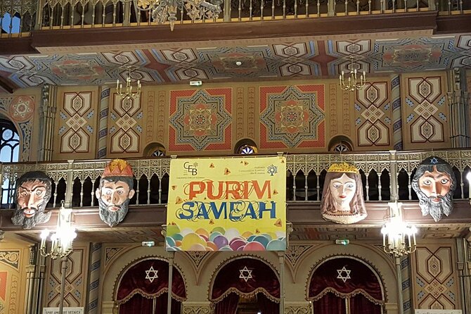 Half-Day Jewish Heritage Walking Tour in Bucharest - The iPad historical photos: turning dates into images