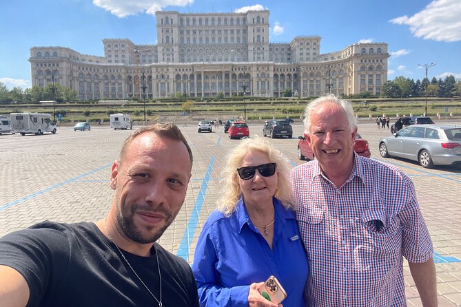 Highlights of Bucharest 4h private Tour - Triumph Arch and Revolution Square: learning to read Bucharest’s symbols