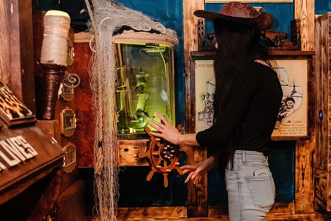 Legend of Skull Island Immersive Escape Room Experience - Puzzles that are tied to the story, not slapped on top