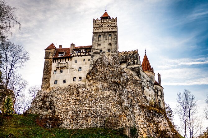 Legends&Wildlife Awaits: Dracula's Castle & Bear Sanctuary - The 7:00 am Bucharest start, and why it matters