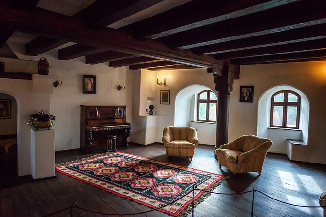 Legends&Wildlife Awaits: Dracula's Castle & Bear Sanctuary - Inside Libearty Bear Sanctuary: Nearly 90 Rescued Bears