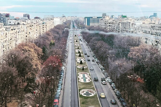 Life in Communism - Piaka Revolukiei (Piata Revoluției): reading history in public space